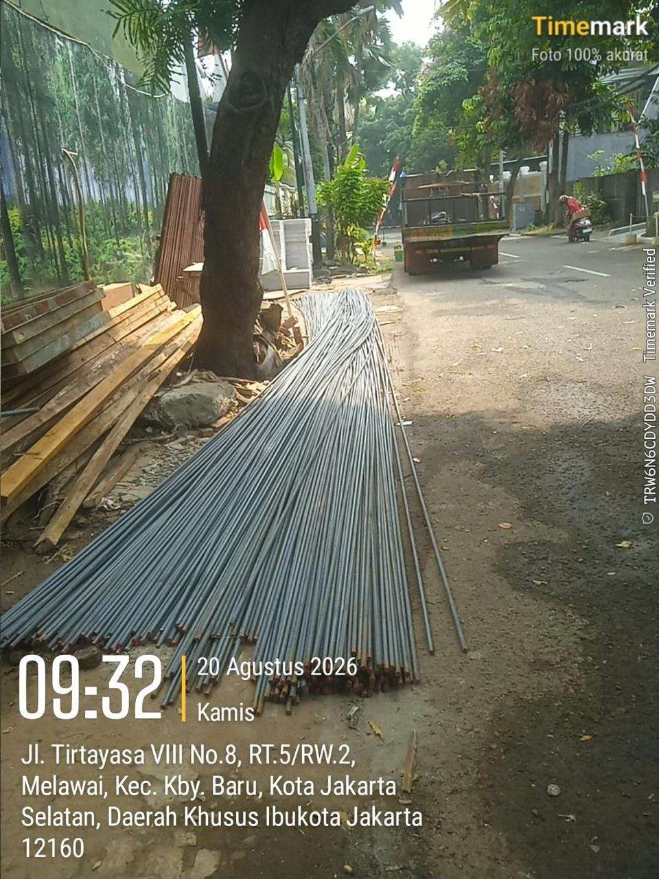 Supply Besi Beton Proyek Konstruksi