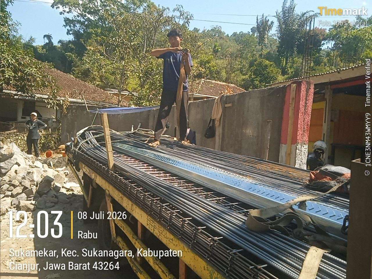 Supply Material Konstruksi Proyek